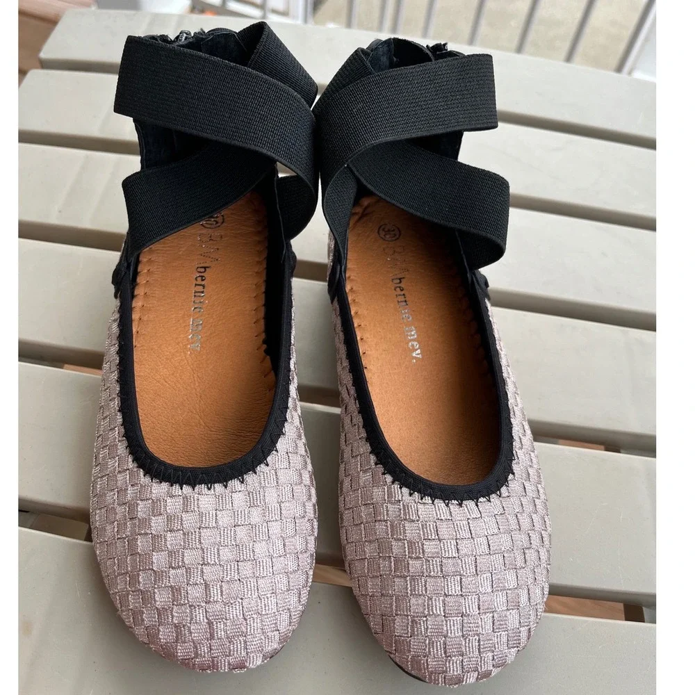 Bernie Mev BM Kids Monica Nude Metallic Woven Ankle Strap Flats Size EU 30/US 12